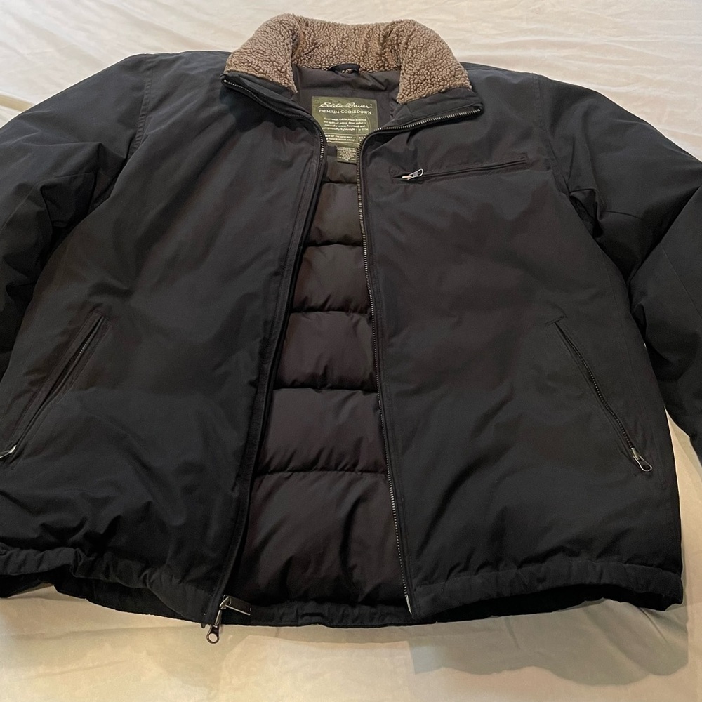 Men Eddie Bauer premium goose down black jacket